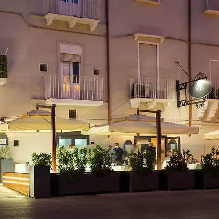 酒店 Palazzo Mata Boutique 塔兰托