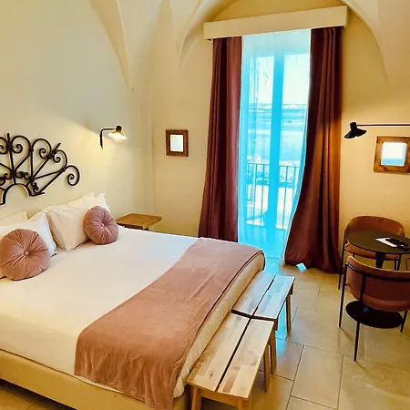 Palazzo Mata Boutique Hotel 4*